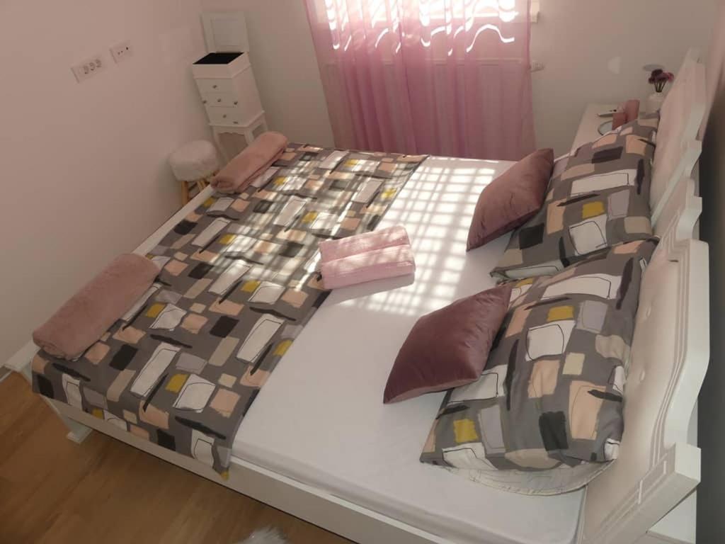 Apartman Natali*** Varazdin Exterior photo