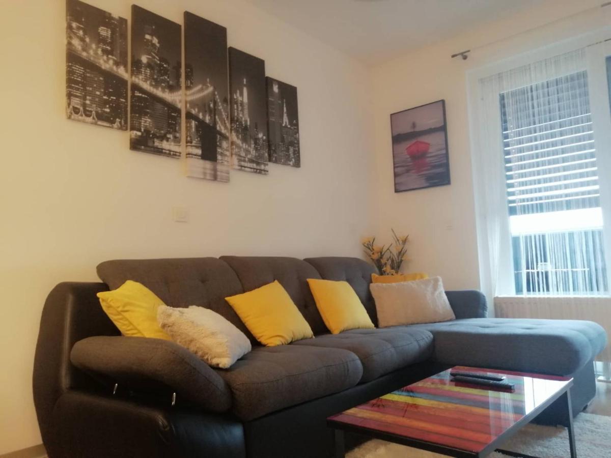 Apartman Natali*** Varazdin Exterior photo